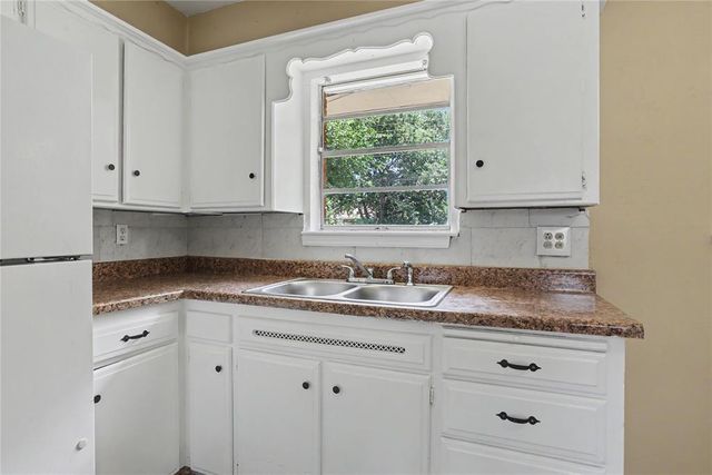 644 W Main Street, Moore, OK 73160