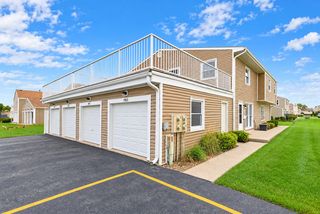 7961 163rd Court 226, Tinley Park, IL 60477
