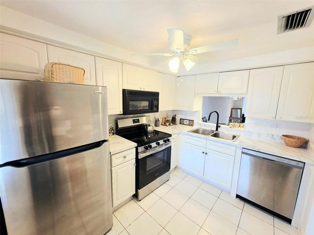 4366 SUMMERSUN DRIVE 4366, New Port Richey, FL 34652