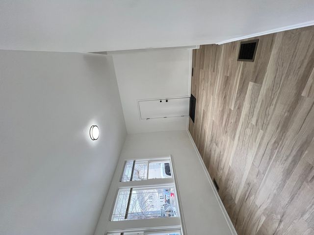 4537 S Hermitage Avenue 1F, Chicago, IL 60609