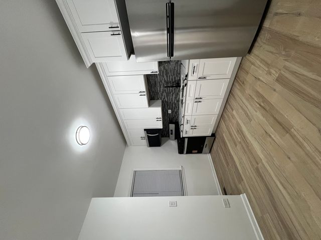 4537 S Hermitage Avenue 1F, Chicago, IL 60609