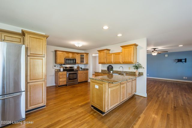 373 The Landings, Taylorsville, KY 40071