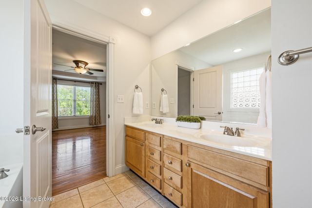 373 The Landings, Taylorsville, KY 40071