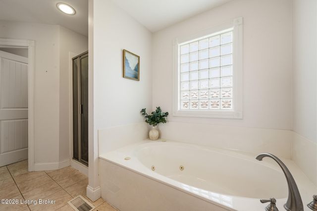 373 The Landings, Taylorsville, KY 40071