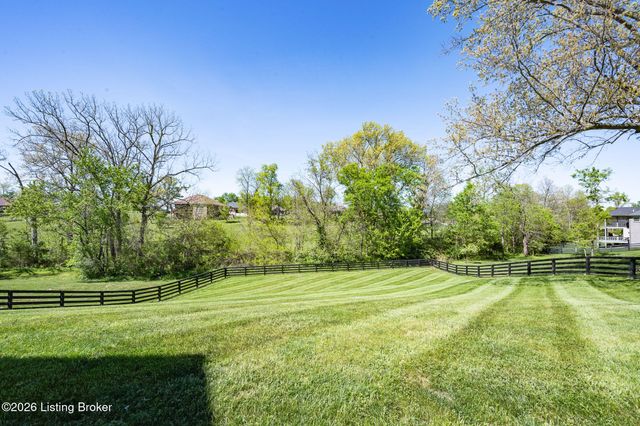 373 The Landings, Taylorsville, KY 40071