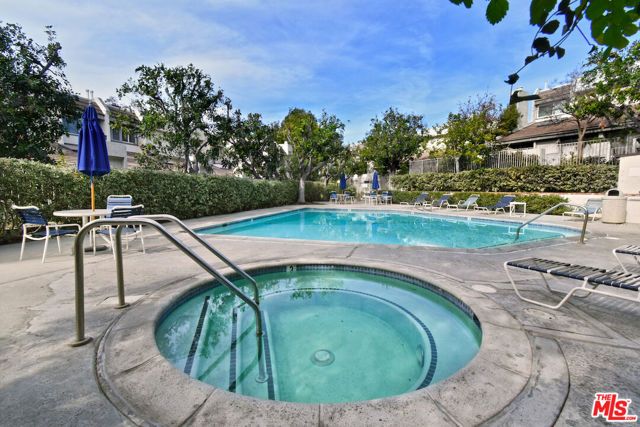11738 Moorpark Street E, Studio City (los Angeles), CA 91604