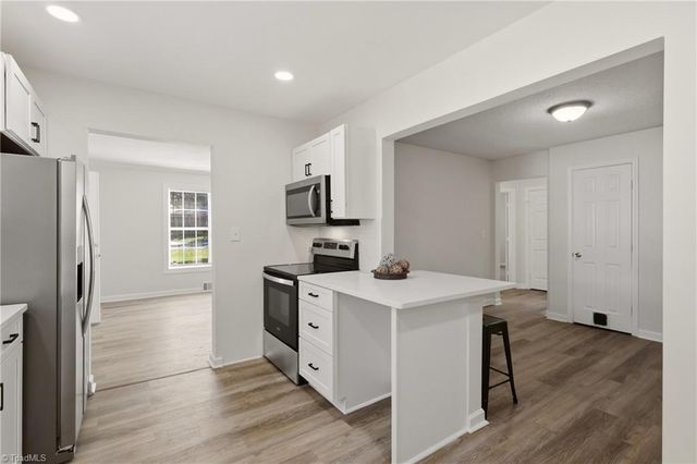 2627 Stratford Drive, Greensboro, NC 27408