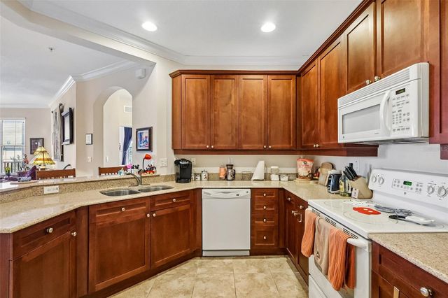8168 BOAT HOOK LOOP 303, Windermere, FL 34786