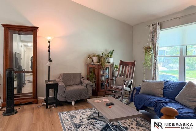 5318 S 190th Terrace, Omaha, NE 68135