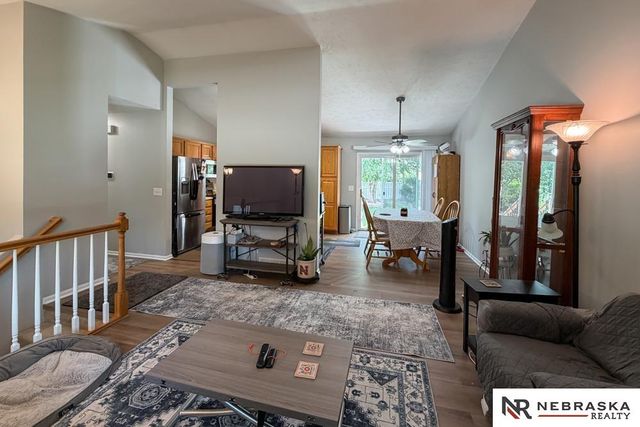 5318 S 190th Terrace, Omaha, NE 68135