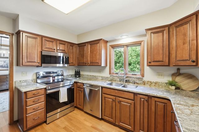2215 Trappers Knoll Drive, Batavia Twp, OH 45103