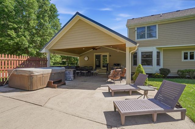 2215 Trappers Knoll Drive, Batavia Twp, OH 45103