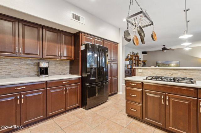5851 W CHARTER OAK Road, Glendale, AZ 85304