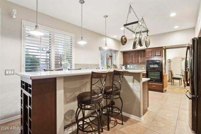 5851 W CHARTER OAK Road, Glendale, AZ 85304