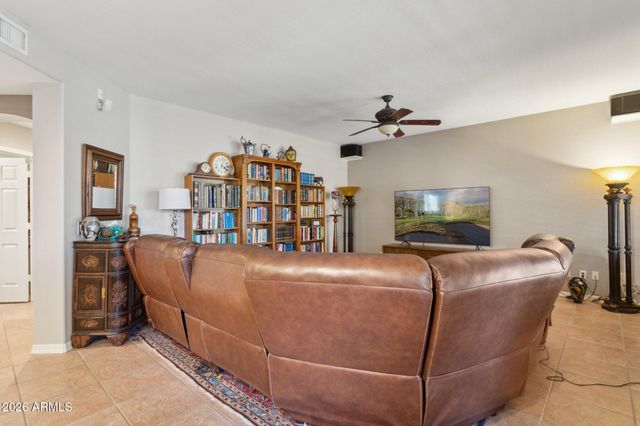5851 W CHARTER OAK Road, Glendale, AZ 85304