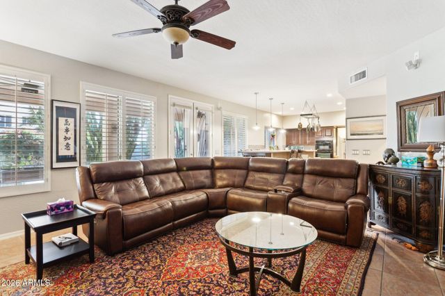 5851 W CHARTER OAK Road, Glendale, AZ 85304