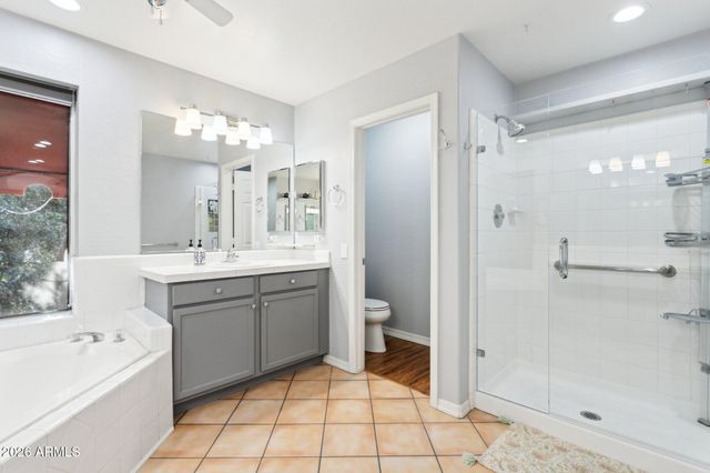 5851 W CHARTER OAK Road, Glendale, AZ 85304