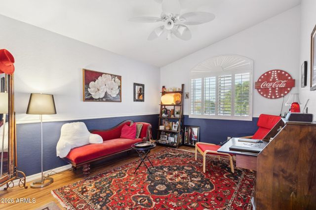 5851 W CHARTER OAK Road, Glendale, AZ 85304
