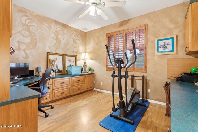 5851 W CHARTER OAK Road, Glendale, AZ 85304
