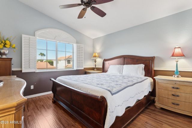 5851 W CHARTER OAK Road, Glendale, AZ 85304
