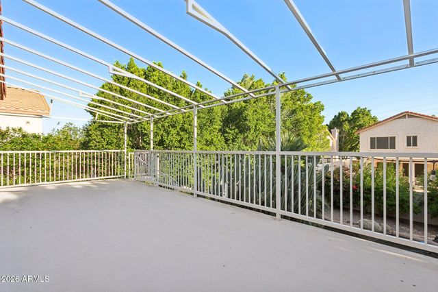 5851 W CHARTER OAK Road, Glendale, AZ 85304