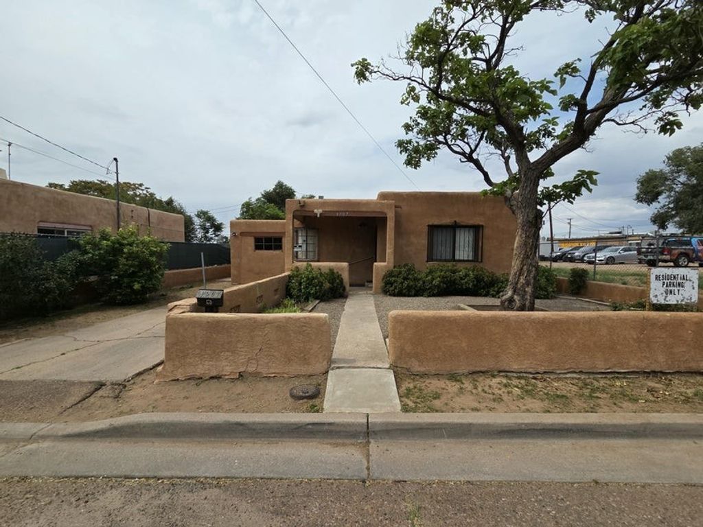 1907 Chamisa Street, Santa Fe, NM 87505