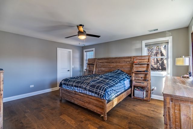 2303 Fairview Avenue, Johnsburg, IL 60051