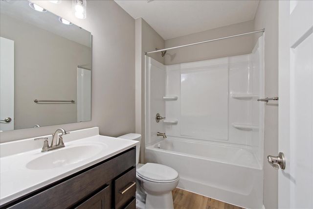 754 Crescent Landing Drive, 1-302, Walton, KY 41094