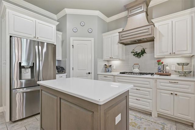 4709 Spectacular Bid Avenue, Edmond, OK 73025