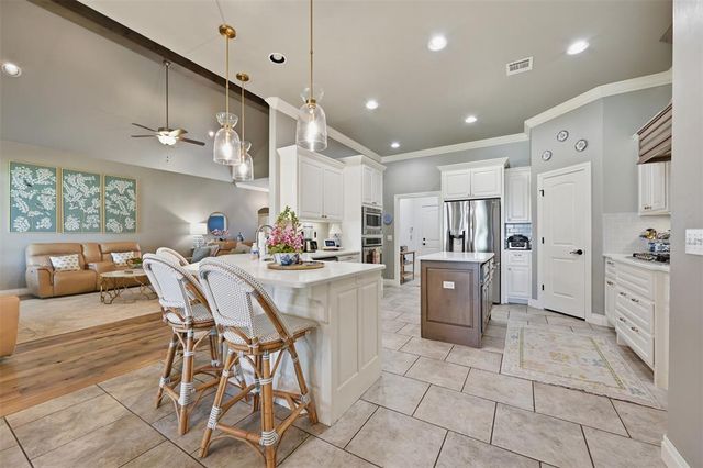 4709 Spectacular Bid Avenue, Edmond, OK 73025