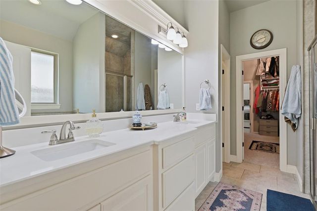 4709 Spectacular Bid Avenue, Edmond, OK 73025
