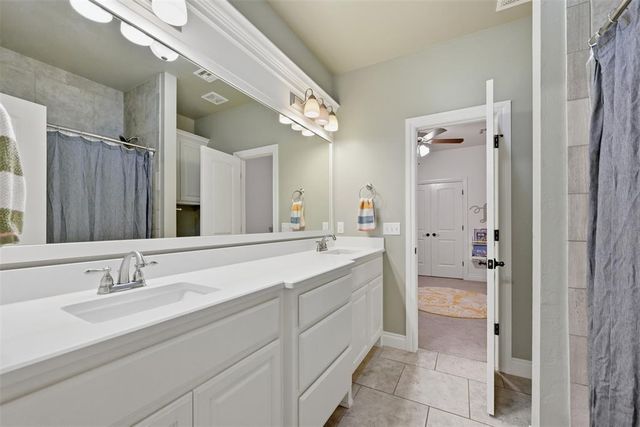 4709 Spectacular Bid Avenue, Edmond, OK 73025