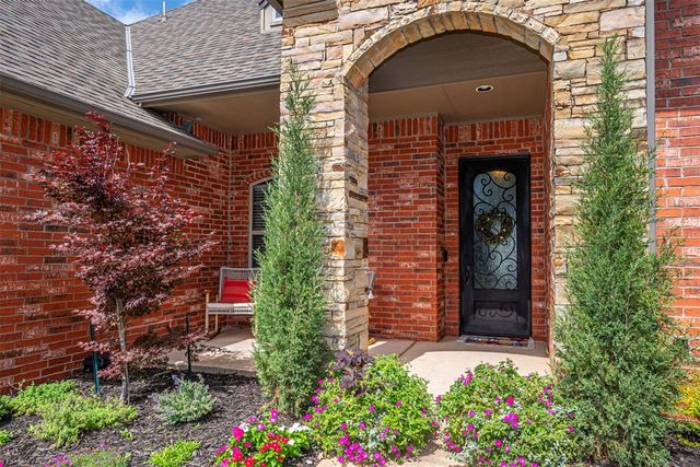 4709 Spectacular Bid Avenue, Edmond, OK 73025