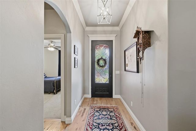 4709 Spectacular Bid Avenue, Edmond, OK 73025
