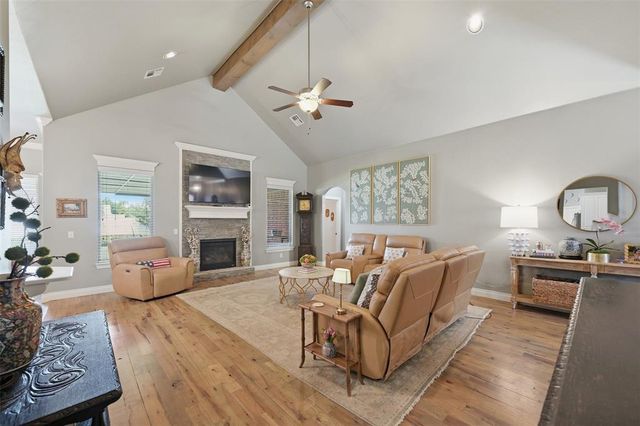4709 Spectacular Bid Avenue, Edmond, OK 73025