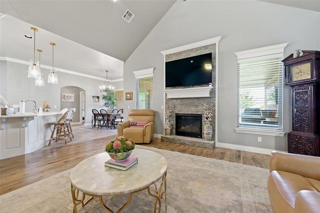 4709 Spectacular Bid Avenue, Edmond, OK 73025
