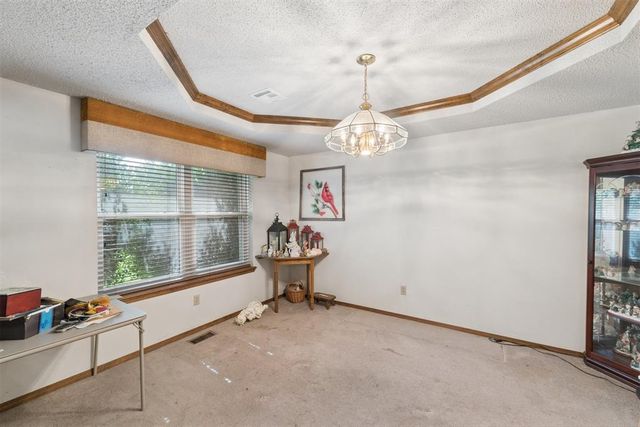 9718 Skylark Road, Oklahoma City, OK 73162