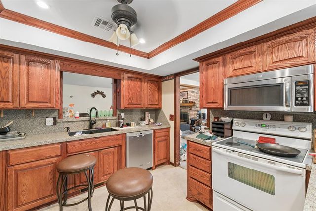 9718 Skylark Road, Oklahoma City, OK 73162