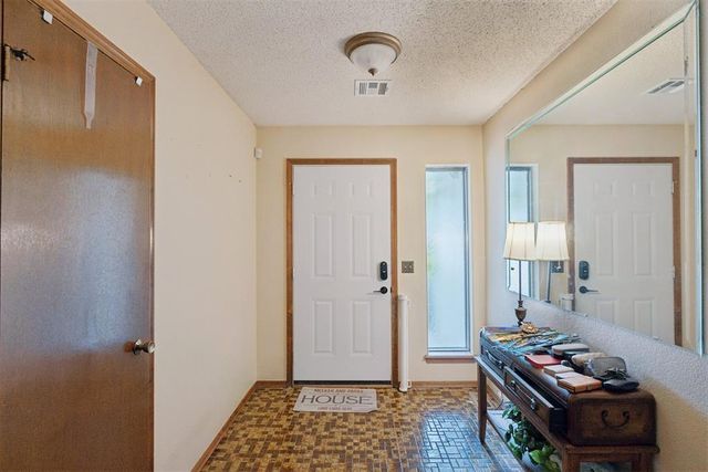 9718 Skylark Road, Oklahoma City, OK 73162