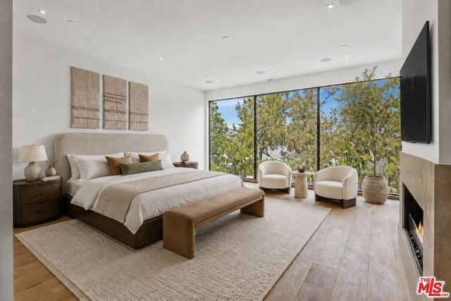 1030 Centinela Avenue, Santa Monica, CA 90403