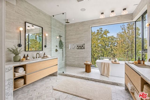 1030 Centinela Avenue, Santa Monica, CA 90403