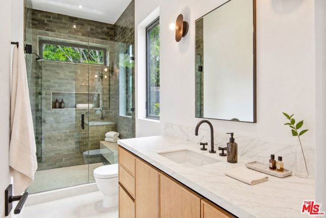 1030 Centinela Avenue, Santa Monica, CA 90403