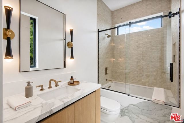1030 Centinela Avenue, Santa Monica, CA 90403