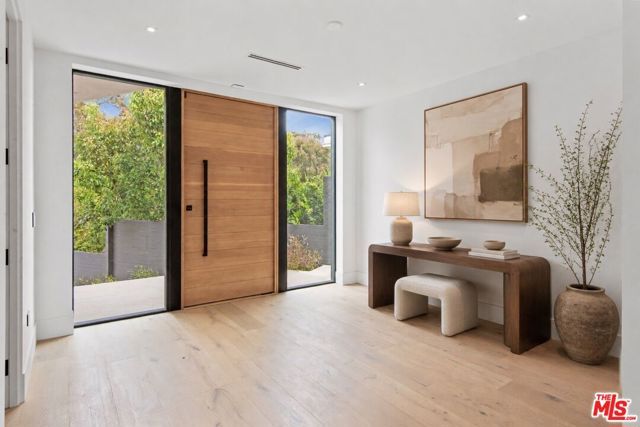 1030 Centinela Avenue, Santa Monica, CA 90403