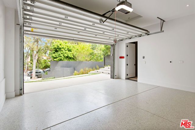 1030 Centinela Avenue, Santa Monica, CA 90403