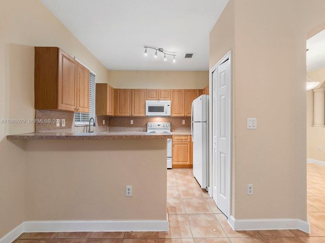 2463 SE 15th Ct, Homestead, FL 33035