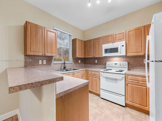 2463 SE 15th Ct, Homestead, FL 33035