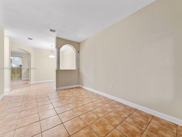 2463 SE 15th Ct, Homestead, FL 33035