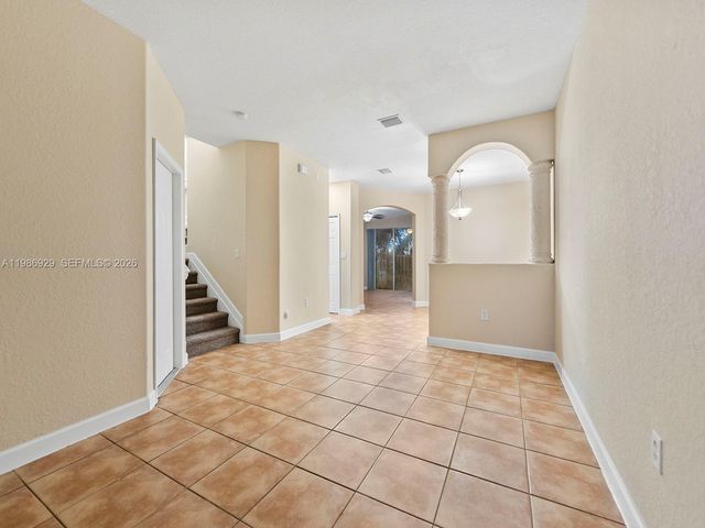 2463 SE 15th Ct, Homestead, FL 33035