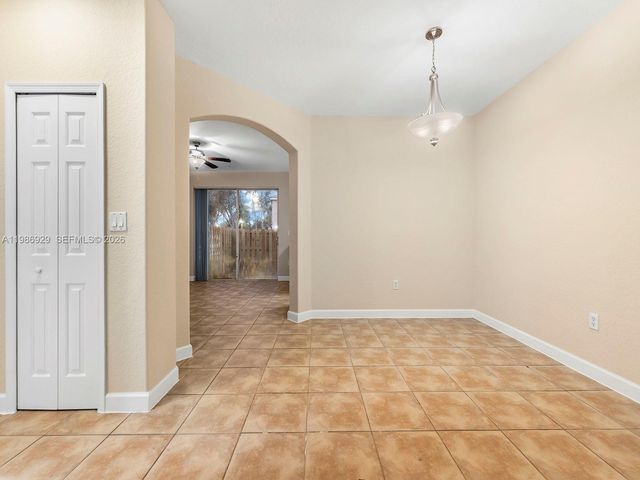 2463 SE 15th Ct, Homestead, FL 33035